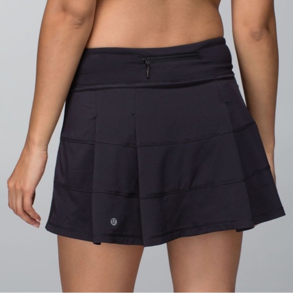 lululemon athletica Dresses & Skirts - Pristine Lululemon Black Pace Rival Skirt *4-way Stretch 2 Size:8